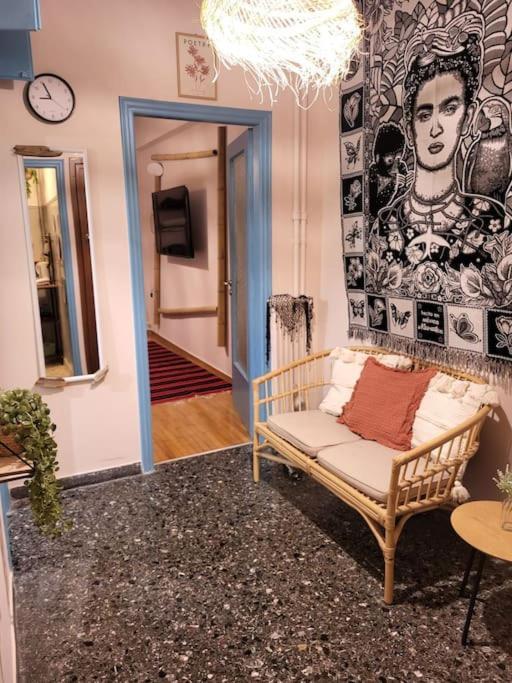 Viva La Frida Boho Apartment In Central เอเธนส์ ภายนอก รูปภาพ